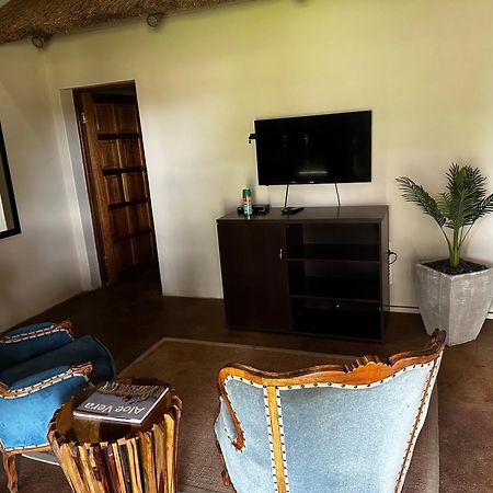 Iphofolo Lodge & Tented Camp Vivo Buitenkant foto