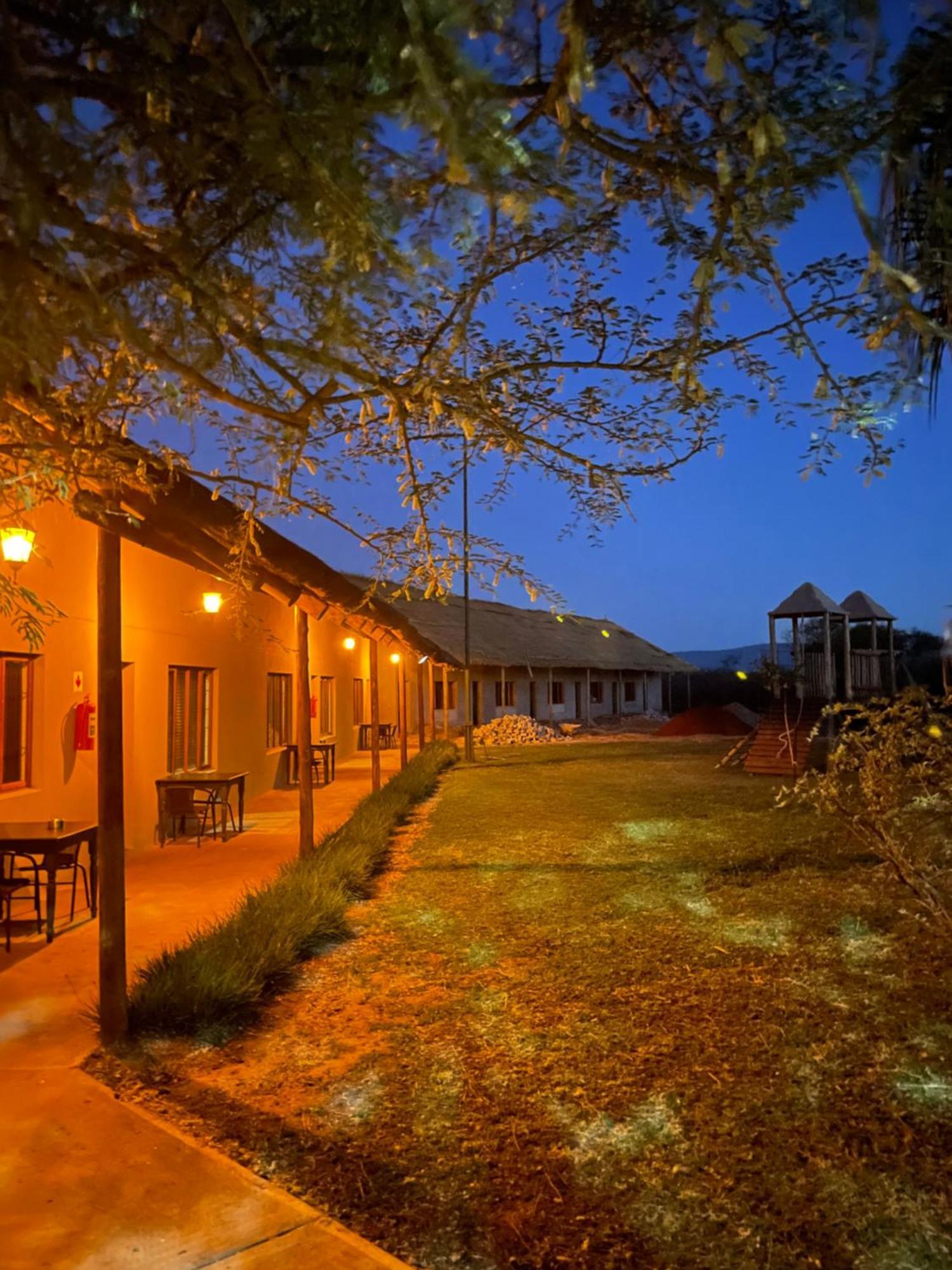 Iphofolo Lodge & Tented Camp Vivo Buitenkant foto